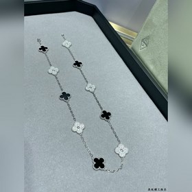 Колье V743VCA из черного перламутра с 