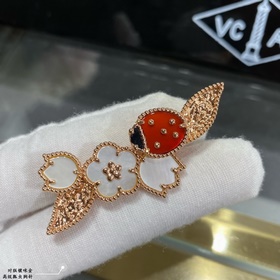 Брошь V024 «Божья коровка» в стиле VCA