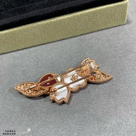 Брошь V024 «Божья коровка» в стиле VCA