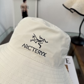 Кепка «Archeopteryx» в стиле «рыбацкая