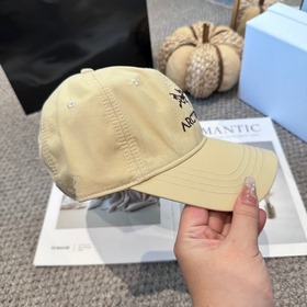 ARCTERYX SMALL BIRD HAT — бейсболка с 