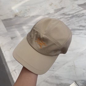 Новая модель бейсболки Arc'teryx 