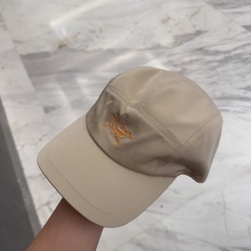 Новая модель бейсболки Arc'teryx 