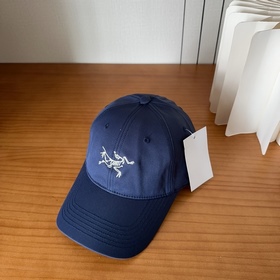 Новая модель бейсболки Arc'teryx 