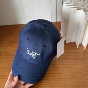 Новая модель бейсболки Arc'teryx 