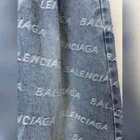Balenciaga — новые джинсовые шорты в с