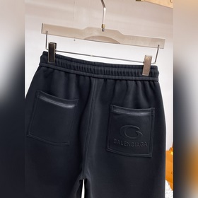 Balenciaga С тремя логотипами Новые 