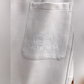 Balenciaga С тремя логотипами Новые 