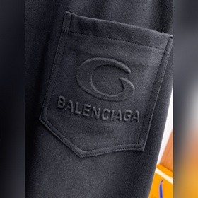 Новые брюки в стиле кэжуал от Balencia