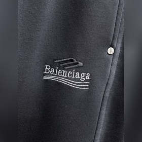 Новые брюки в стиле кэжуал от Balencia
