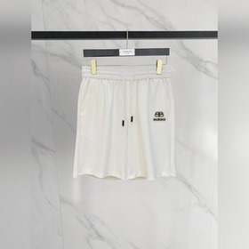 Новая коллекция Balenciaga весна-лето