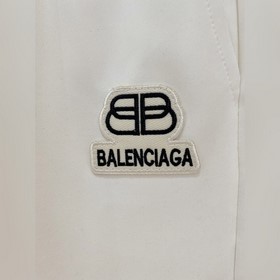 Новая коллекция Balenciaga весна-лето 