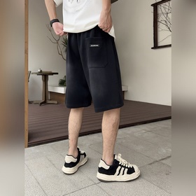 Balenciaga С тремя логотипами Новинк
