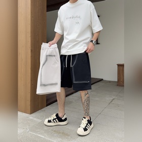 Balenciaga С тремя логотипами Новинк
