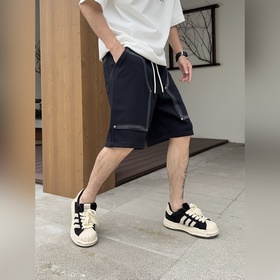 Balenciaga С тремя логотипами Новинк