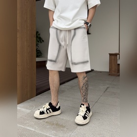 Balenciaga С тремя логотипами Новинк