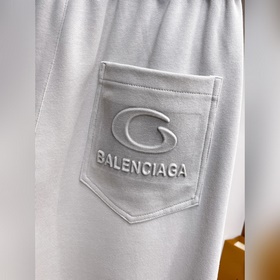 Новые брюки в стиле кэжуал от Balencia