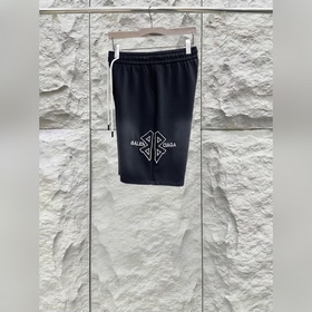 Balenciaga С тремя логотипами Новые 