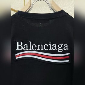 Balenciaga： новая коллекция, ради кото