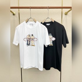 Balenciaga： новая модель мужской повсе