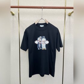 Balenciaga： новая модель мужской повсе