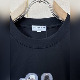 Balenciaga： новая модель мужской повсе
