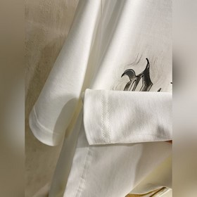 Balenciaga： модная и лаконичная футбол