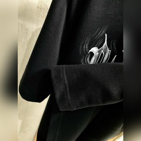 Balenciaga： модная и лаконичная футбол
