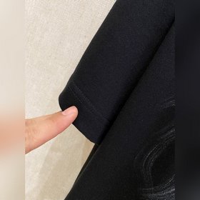 Balenciaga： модная и лаконичная футбол