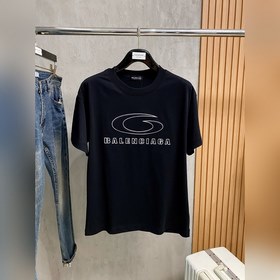 Balenciaga — отличная новость для полн