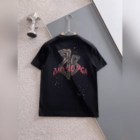 Новая коллекция Balenciaga весна-лето 