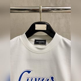 Balenciaga — новая модель 2026 года： м
