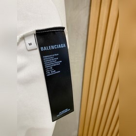Balenciaga — новая модель 2026 года： м