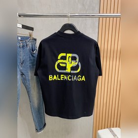 Balenciaga — новая модель 2026 года： м