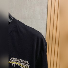 Balenciaga： модная и лаконичная футбол