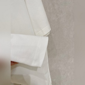 Balenciaga： модная и лаконичная футбол
