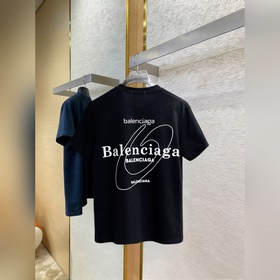 Balenciaga С тремя логотипами Новинк