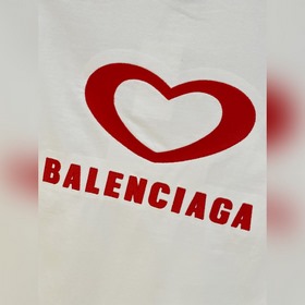 Новая весенняя коллекция  Balenciaga