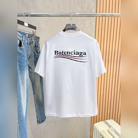 Balenciaga С тремя логотипами Новая 