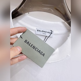 Balenciaga С тремя логотипами Новая 