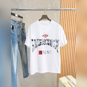 Balenciaga С тремя логотипами Новая