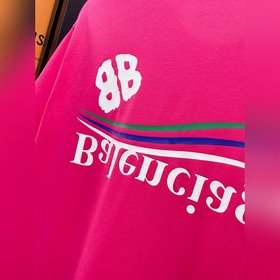 Balenciaga С тремя логотипами Новинк