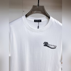 Balenciaga С тремя логотипами Новая 