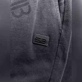 Balenciaga представляет новую летнюю к