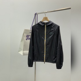 Burberry  Burberry, новейшая коллекц