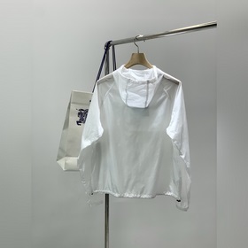 Burberry  Burberry, новейшая коллекц