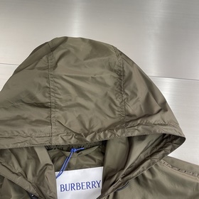 Burberry  berry   Легкая куртка с 