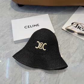 Новая соломенная шляпа от CELINE из ра