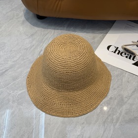 Новая соломенная шляпа CELINE из рафии