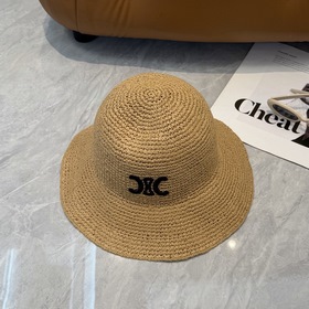 Новая соломенная шляпа CELINE из рафии